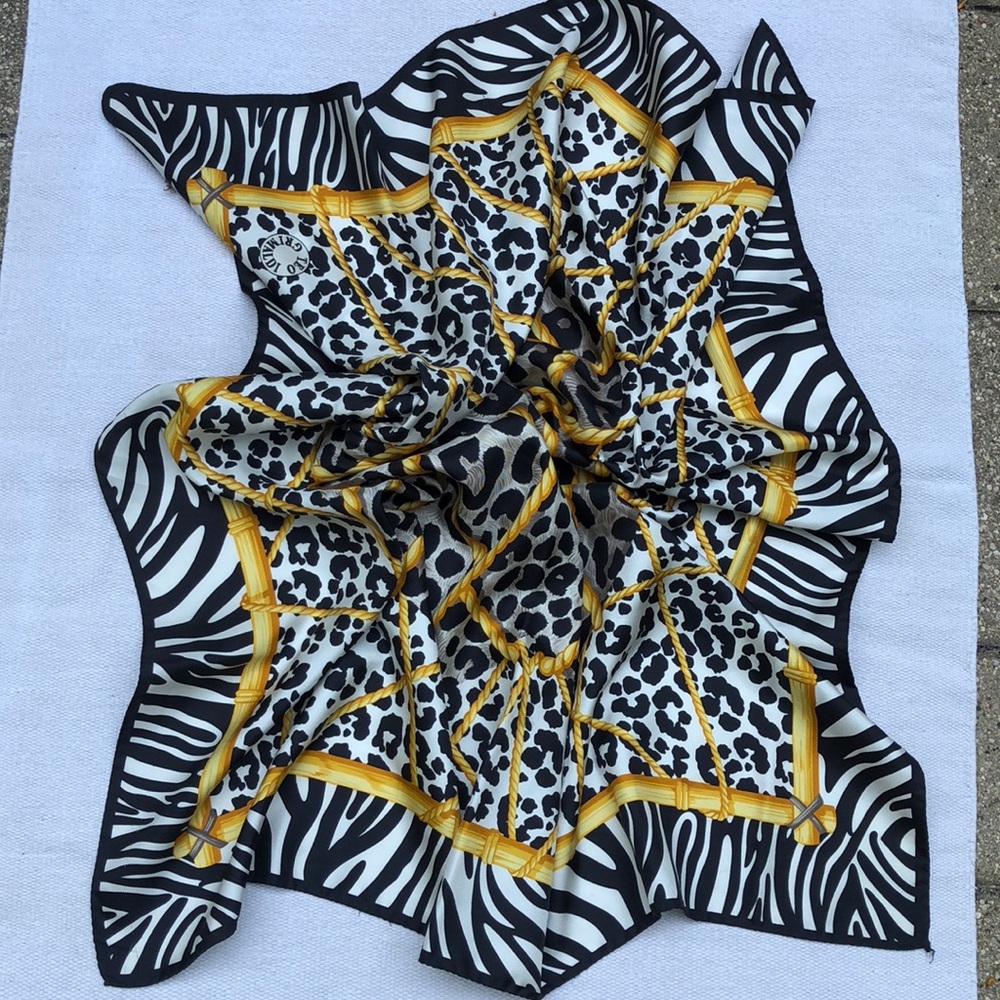 VTG Teo Grimaldi Chic Mixed Animal Print Scarf.